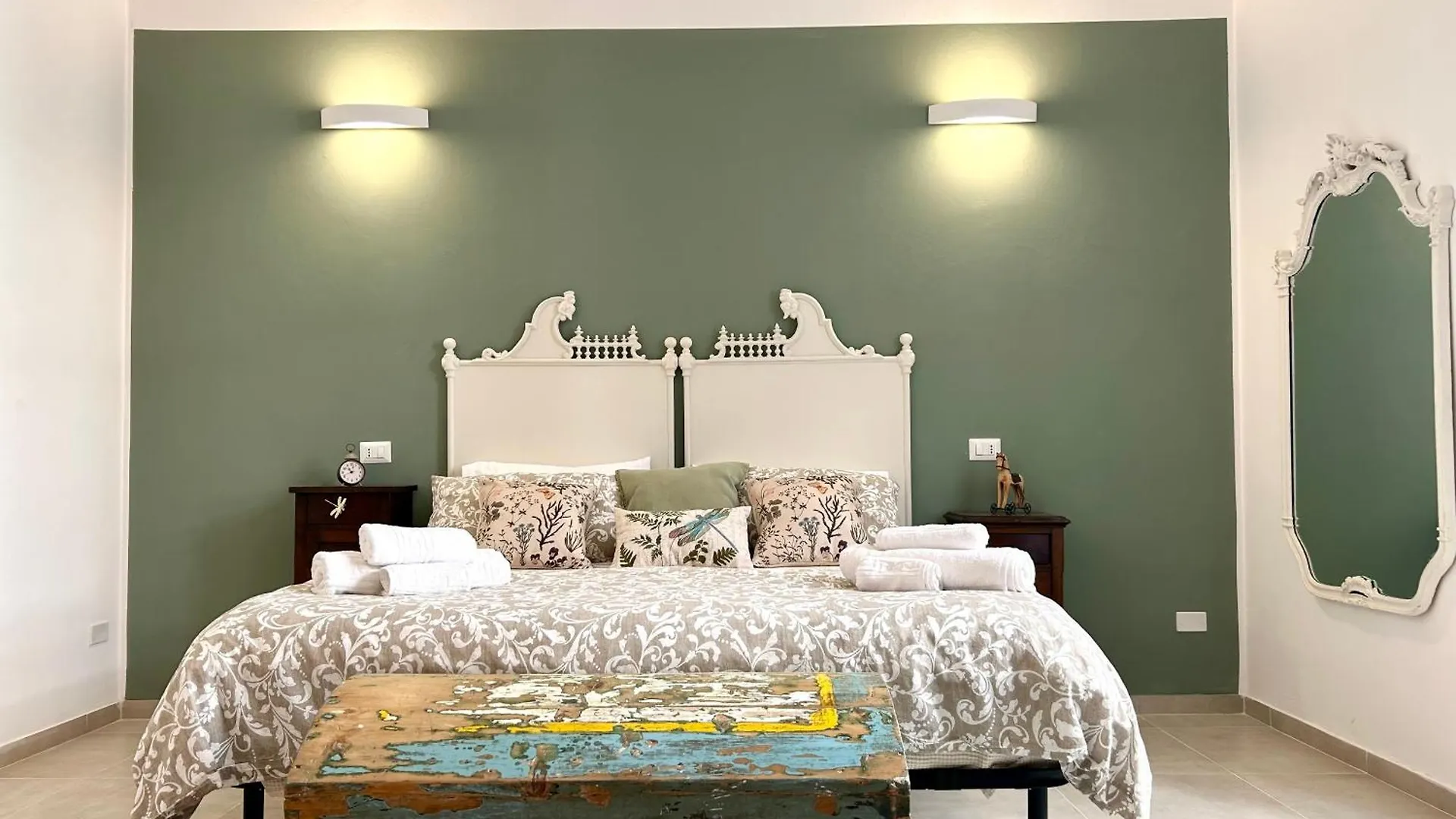 Le Sorelle Sweet Home Siraküza 0*,  İtalya