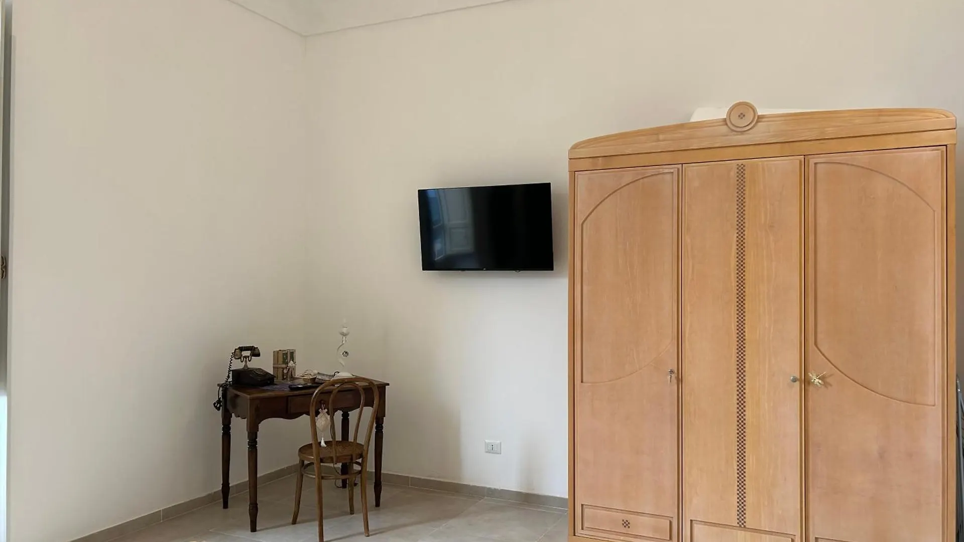 Le Sorelle Sweet Home Siraküza İtalya